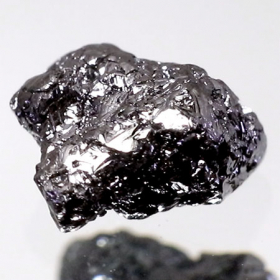 Schwarzer Rohdiamant mit 1.33 Ct