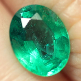 Smaragd 1.55 Ct in Top Grün