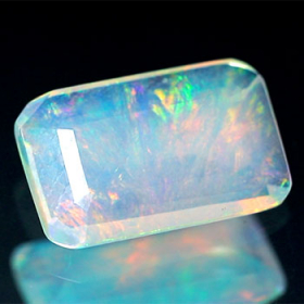 Facettierter Welo-Opal mit 1.65 Ct