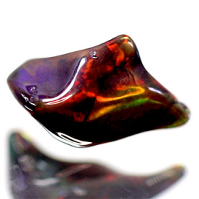 Schwarzer Opal-Kristall 1.74 Ct, AAA Grade, poliert