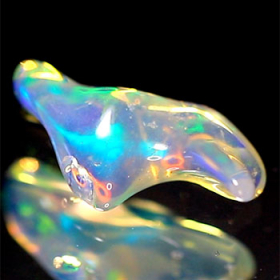 Welo Opal-Kristall mit 1.91 Ct, poliert
