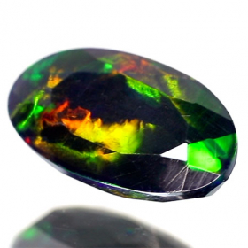 Schwarzer Opal mit 1.95 Ct - facettiert, AAA Qualität