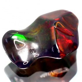 Schwarzer Opal-Kristall AAA Grade, 1.95 Ct, poliert