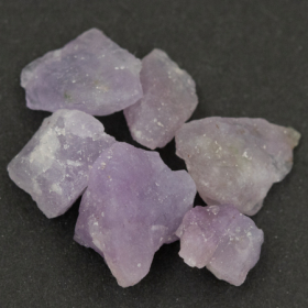 6 Hackmanit Kristalle 10.60 Ct, fluoreszierend