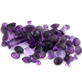 Verschiedene Edelsteine mit 10.82 Ct (Amethyst, etc.)