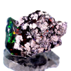 Opalkristall mit 12.19 Ct