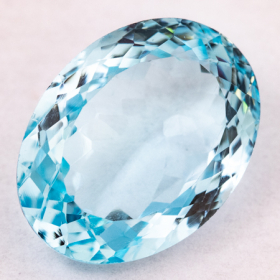 Topas in Sky Blue mit 14.22 Ct