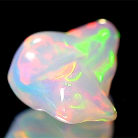 Welo Opal-Kristall mit 2.11 Ct, poliert
