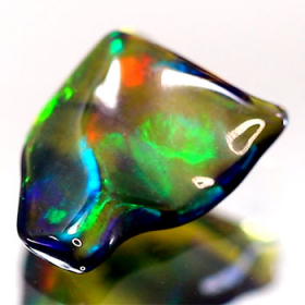 Schwarzer Opal-Kristall 2.12 Ct, AAA Grade, poliert