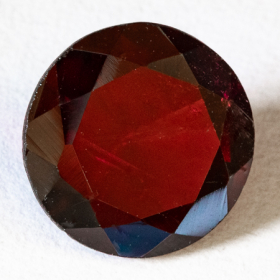 Rhodolit mit 2.15 Ct