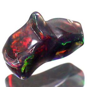 Schwarzer Opal-Kristall 2.15 Ct, poliert