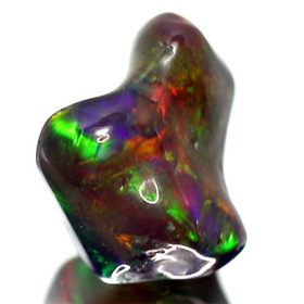 Schwarzer Opal-Kristall AAA Grade, 2.29 Ct, poliert