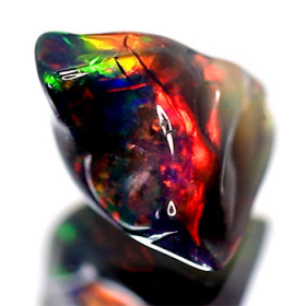 Schwarzer Opal-Kristall 2.46 Ct, AAA Grade, poliert