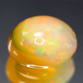 Opal mit 2.66 Ct