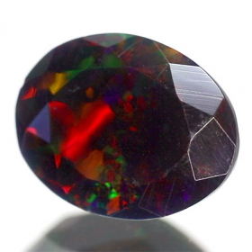 Schwarzer Opal mit 2.73 Ct - facettiert, AA Qualität