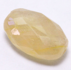 Gebohrter Saphir mit 2.77 Ct