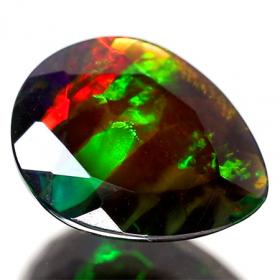 Schwarzer Opal mit 3.17 Ct - facettiert, AA Qualität