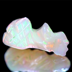 Gravierter Welo Opal-Kristall mit 3.28 Ct