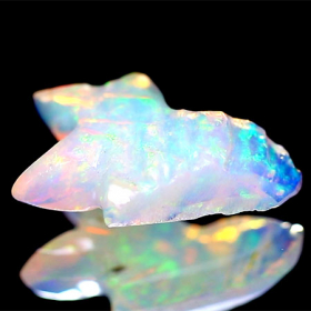 Gravierter Welo Opal-Kristall mit 3.34 Ct