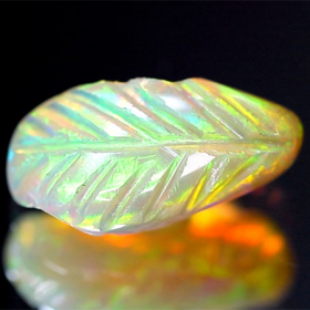 Gravierter Welo Opal-Kristall mit 3.49 Ct
