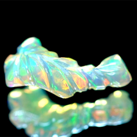 Gravierter Welo Opal-Kristall mit 3.90 Ct