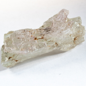 Hiddenit Kristall mit 30.7 Gramm