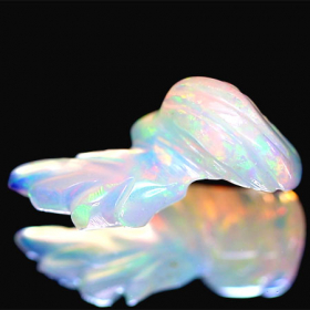 Gravierter Welo Opal-Kristall mit 4.16 Ct