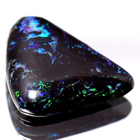 Boulder Opal mit 5.55 Ct