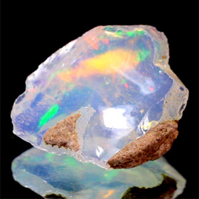 Opalkristall mit 6.60 Ct