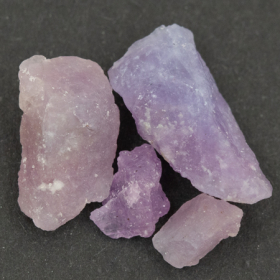 4 Hackmanit Kristalle 8.27 Ct, fluoreszierend