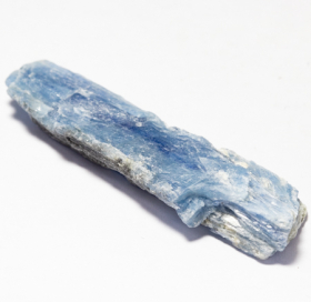 Kyanit Kristall mit 96.78 Ct