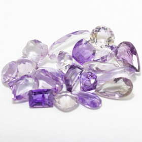 Verschiedene Edelsteine mit 43.30 Ct (Amethyst, etc.)