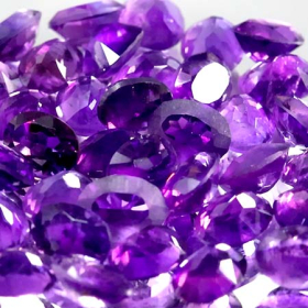 49.71 Ct Amethyste, teilgeschliffen