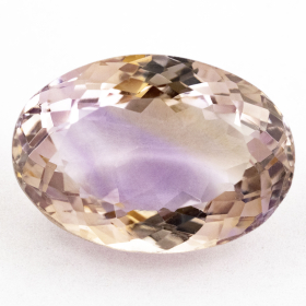 Ametrin mit 19.22 Ct, sehr leicht beschädigt