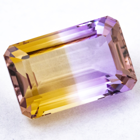 Ametrin mit 19.74 Ct