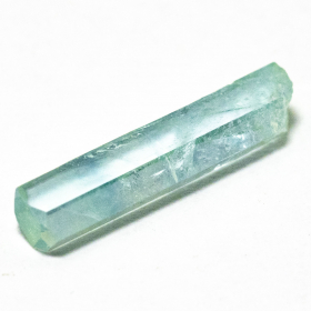 Santa Maria farbener Aquamarin-Kristall mit 1.76 Ct