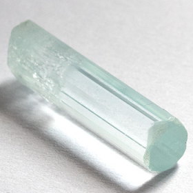 Aquamarinkristall mit 10.01 Ct