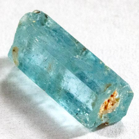 Santa Maria farbener Aquamarin-Kristall mit 3.28 Ct