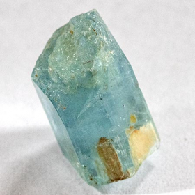 Santa Maria farbener Aquamarin-Kristall mit 6.33 Ct