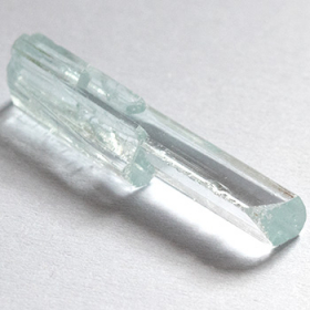 Aquamarinkristall mit 8.50 Ct