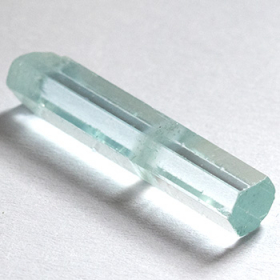 Aquamarin Kristall mit 9.74 Ct