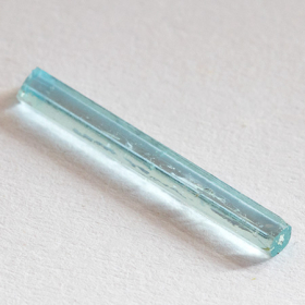 Santa Maria farbener Aquamarin-Kristall mit 0.64 Ct