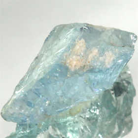 Aquamarinkristall mit 21.93 Ct