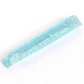 Santa Maria farbener Aquamarin-Kristall mit 3.02 Ct