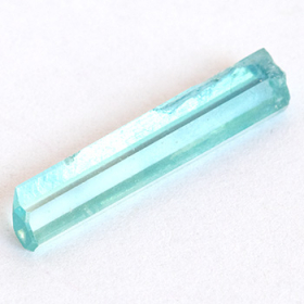 Santa Maria farbener Aquamarin-Kristall mit 3.33 Ct