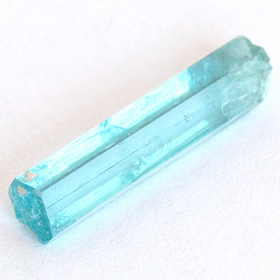 Santa Maria farbener Aquamarin-Kristall mit 3.60 Ct