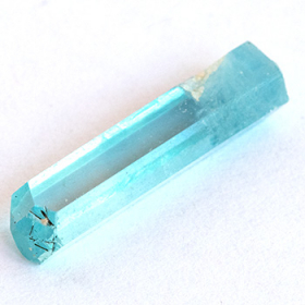 Santa Maria farbener Aquamarin-Kristall mit 3.98 Ct