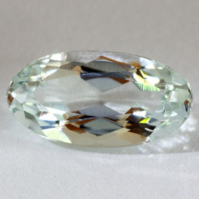 Aquamarin mit 12 x 6 mm, unbehandelt