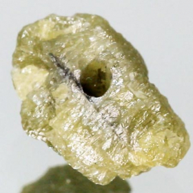 Gelbgrüner Rohdiamant 2.47 Ct, gebohrt