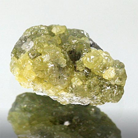 Gelbgrüner Rohdiamant 2.49 Ct, gebohrt